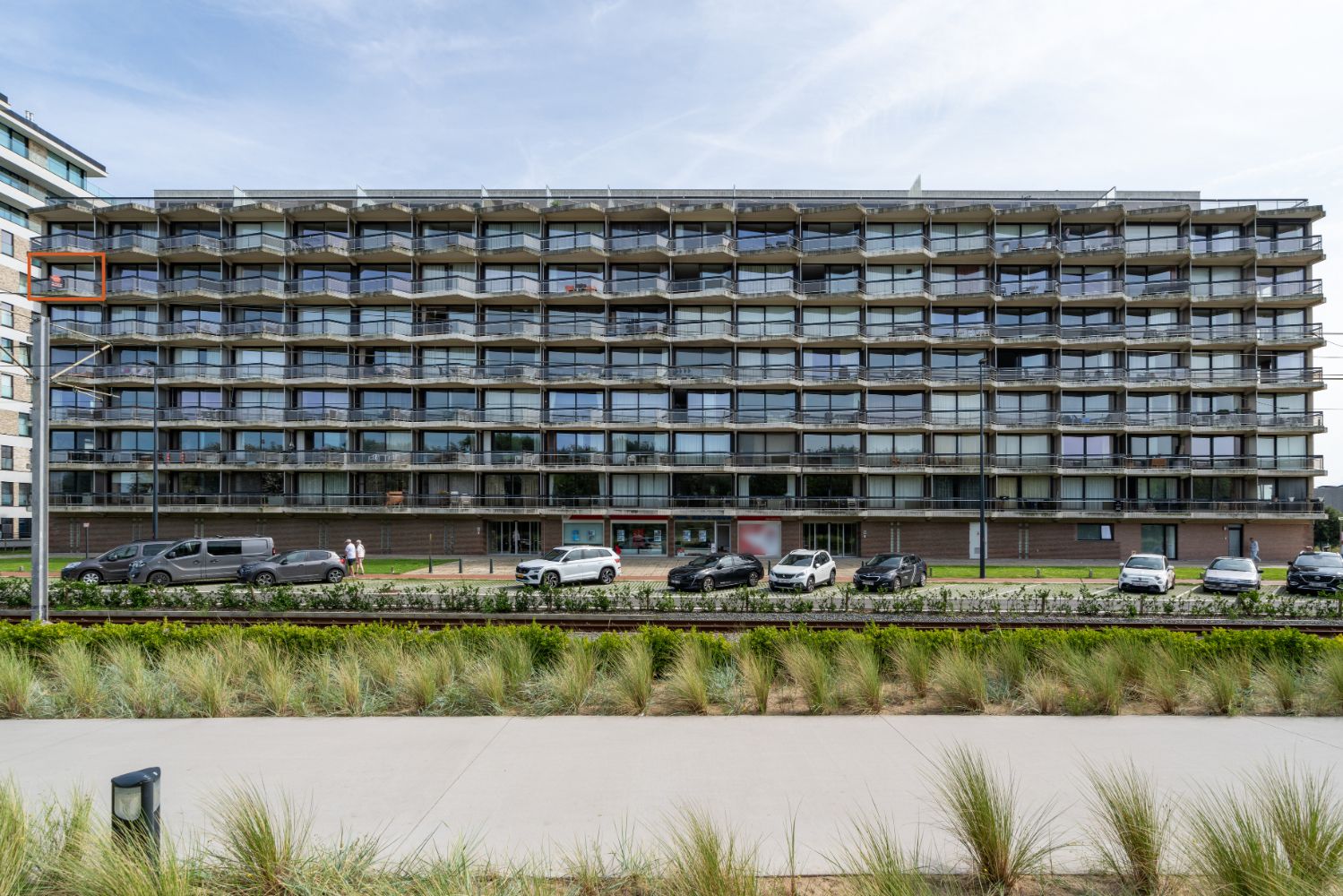 Prachtig doorlopend hoekappartement met zowel frontaal zeezicht als zicht op de polders foto 6