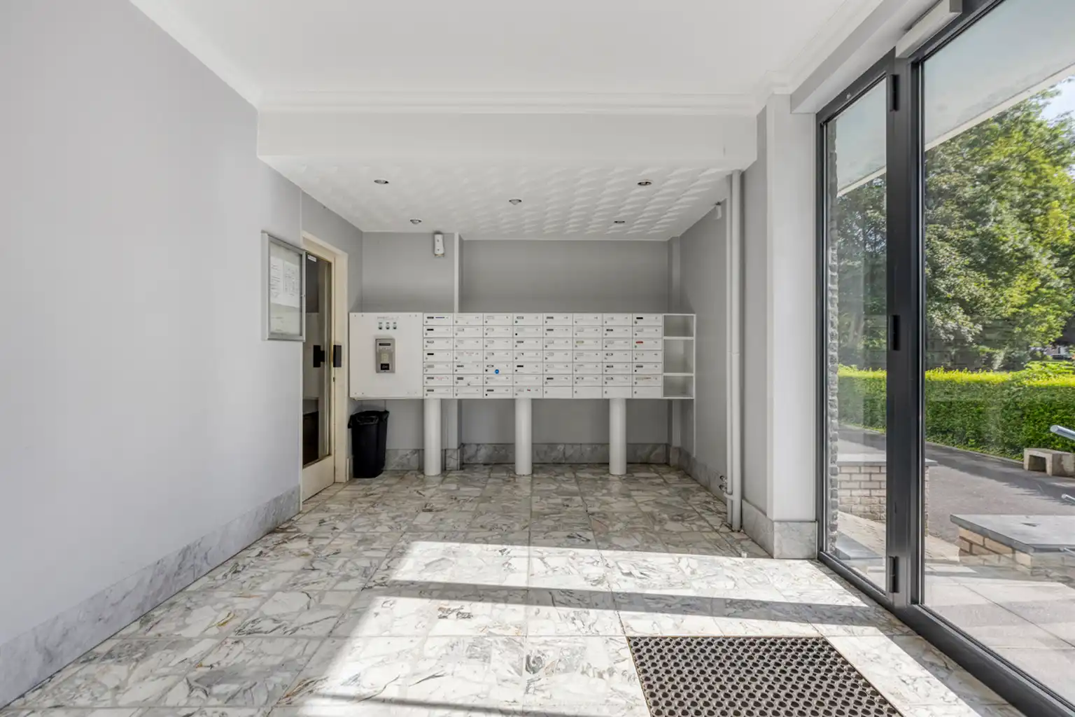 Instap klaar appartement 1 slaapkamer met prachtig uitzicht. foto 17