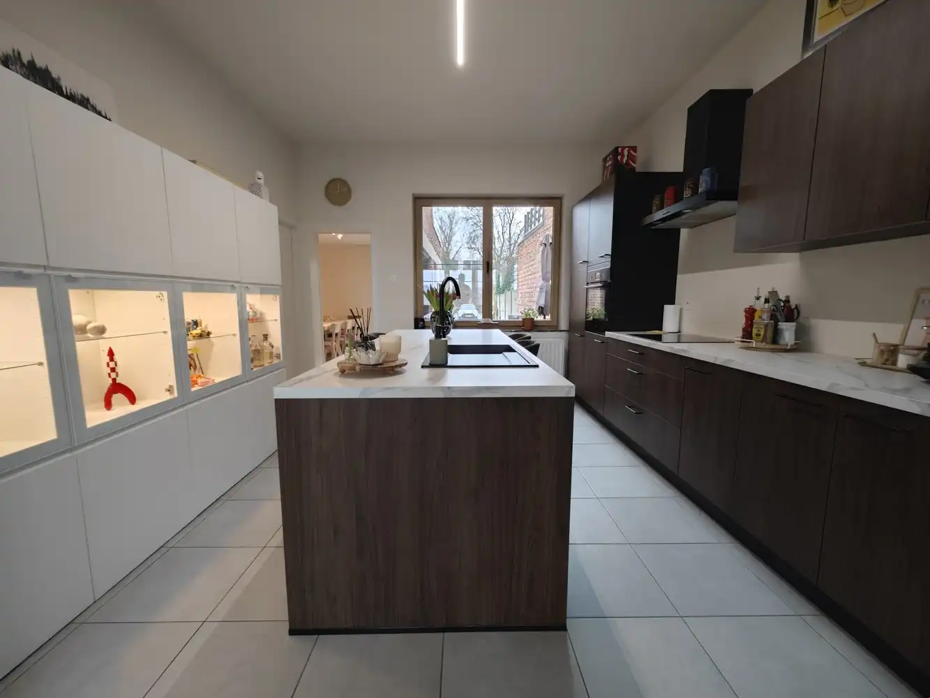 volledig gerenoveerde stadswoning met 4 slpks foto 5