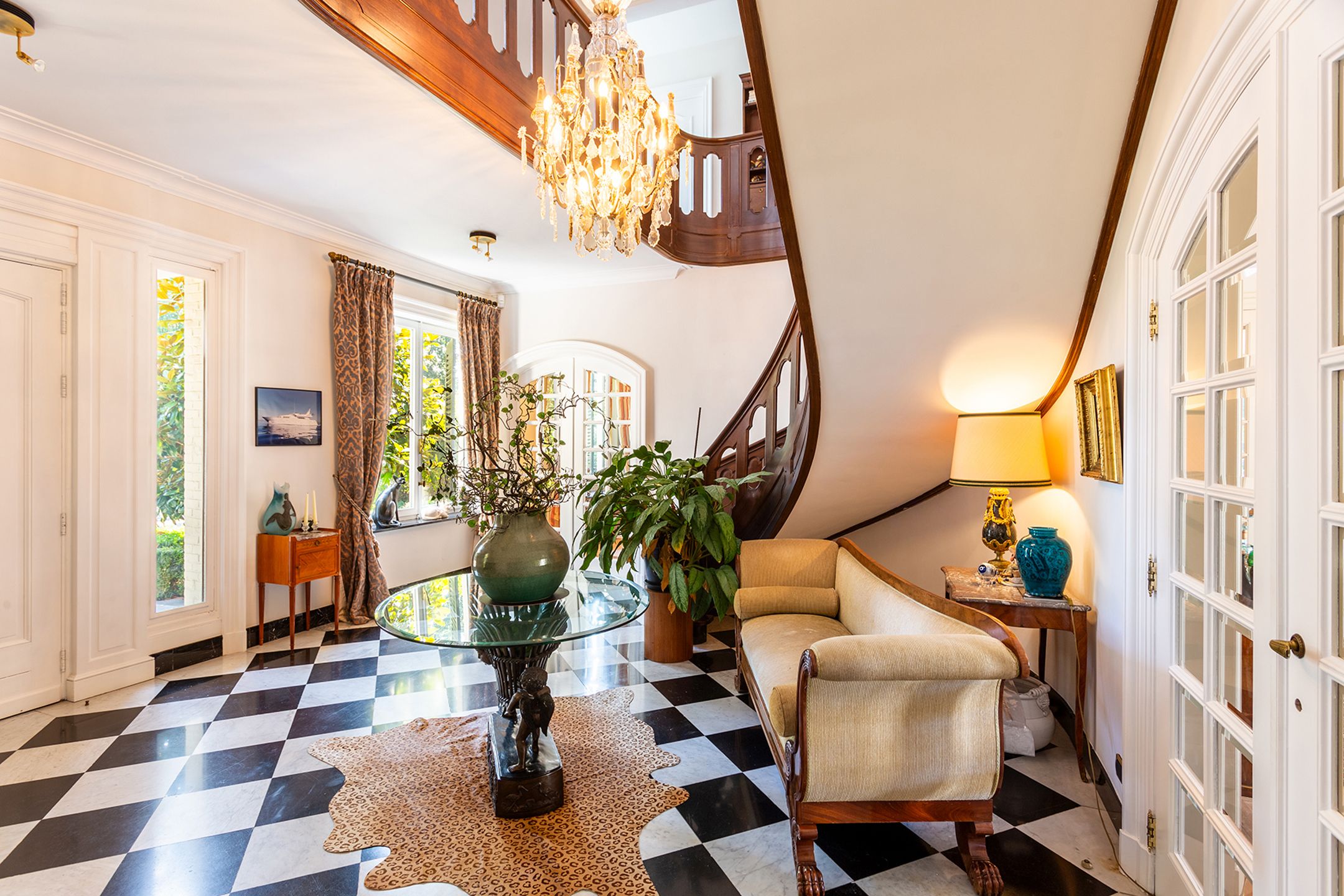 Exclusieve villa op 1.1ha met binnenzwembad, spa en lift  foto 6