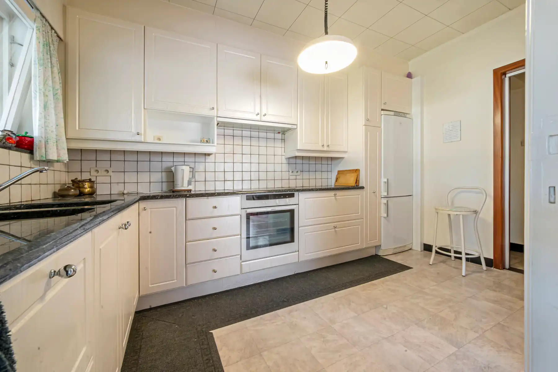 Woning met 2 garageboxen en tuin  foto 7