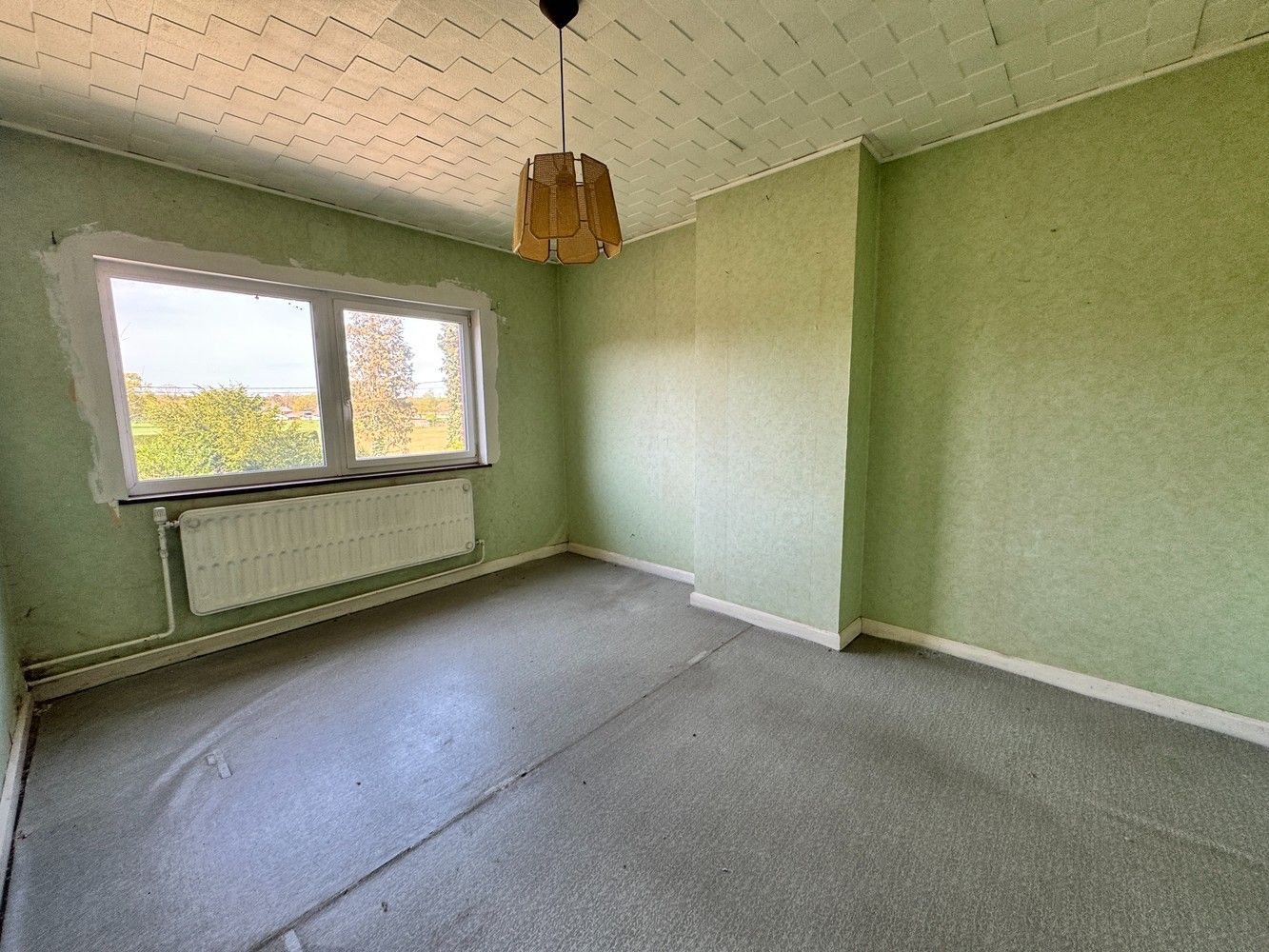 Te renoveren woning met potentieel foto 11