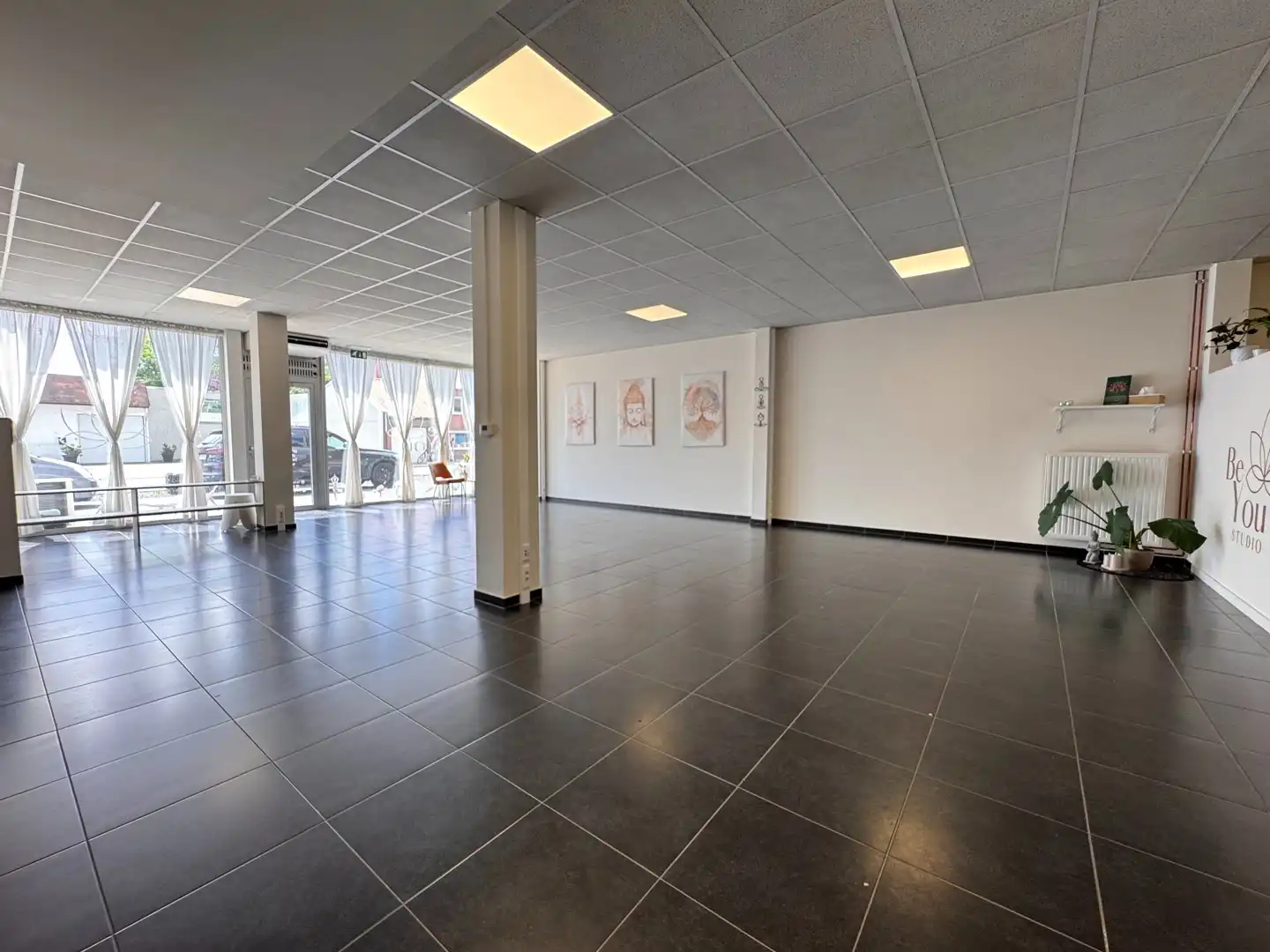 Handelspand op commerciële zichtlocatie in Emelgem foto 4