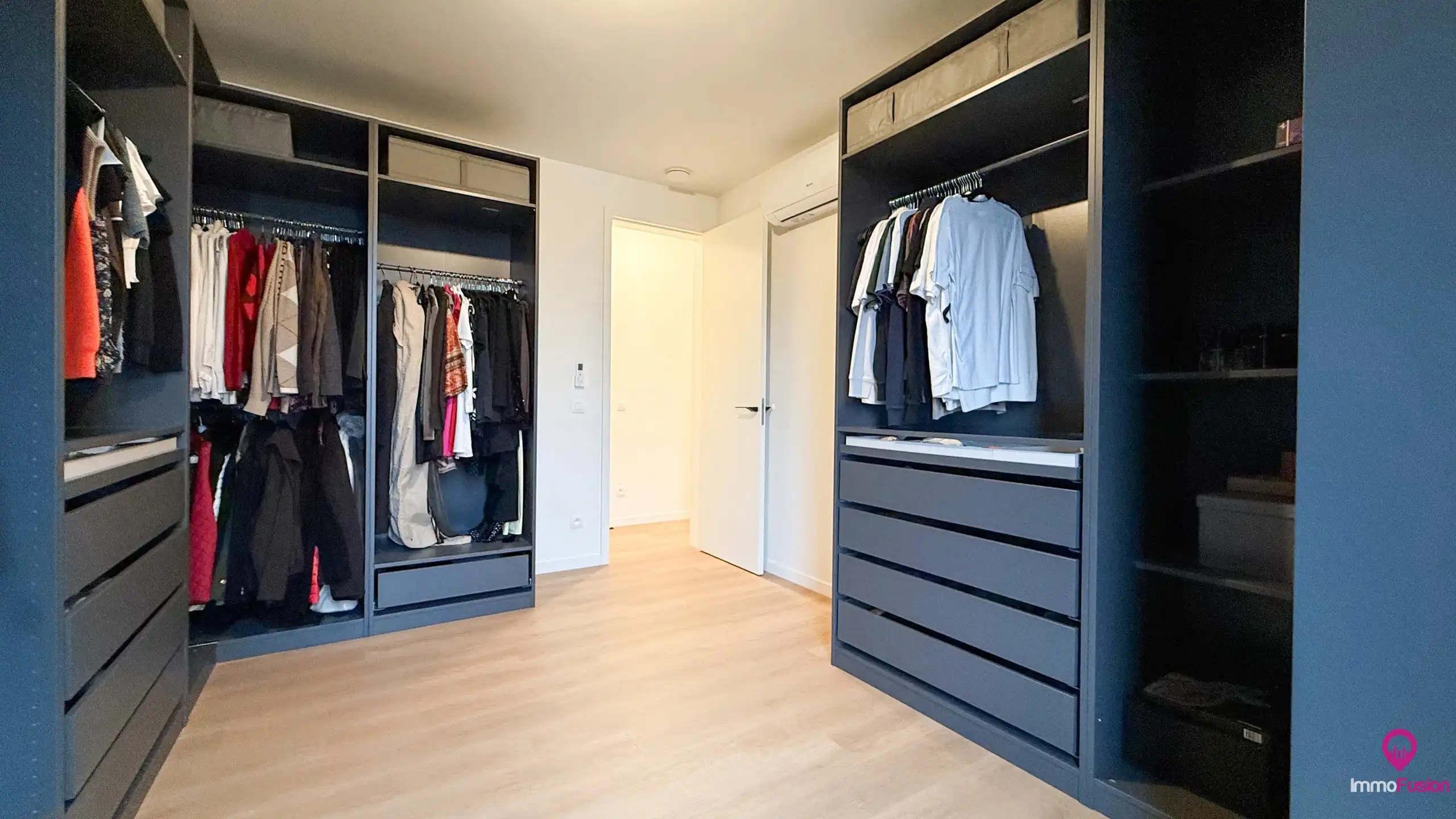 Stijlvolle nieuwbouwwoning met diepe tuin + vloerverwarming! foto 28