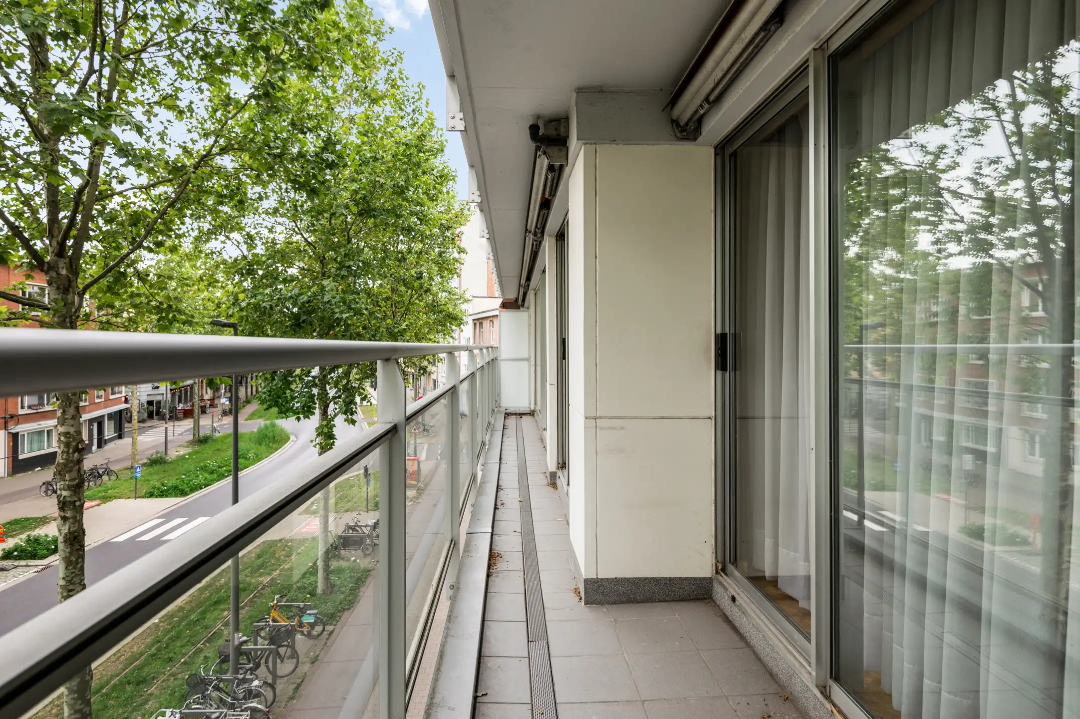 Ruim en uniek appartement met 4 slaapkamers foto 23