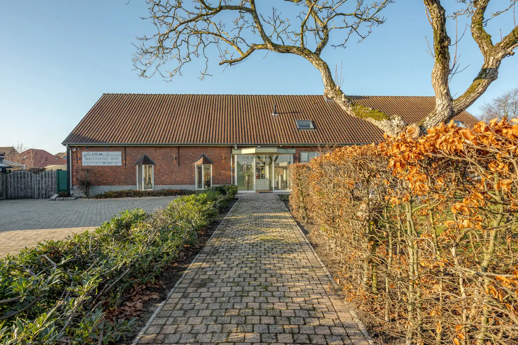 Woning met handelspand (voorheen restaurant) op een perceel van 2.128 m². foto 31