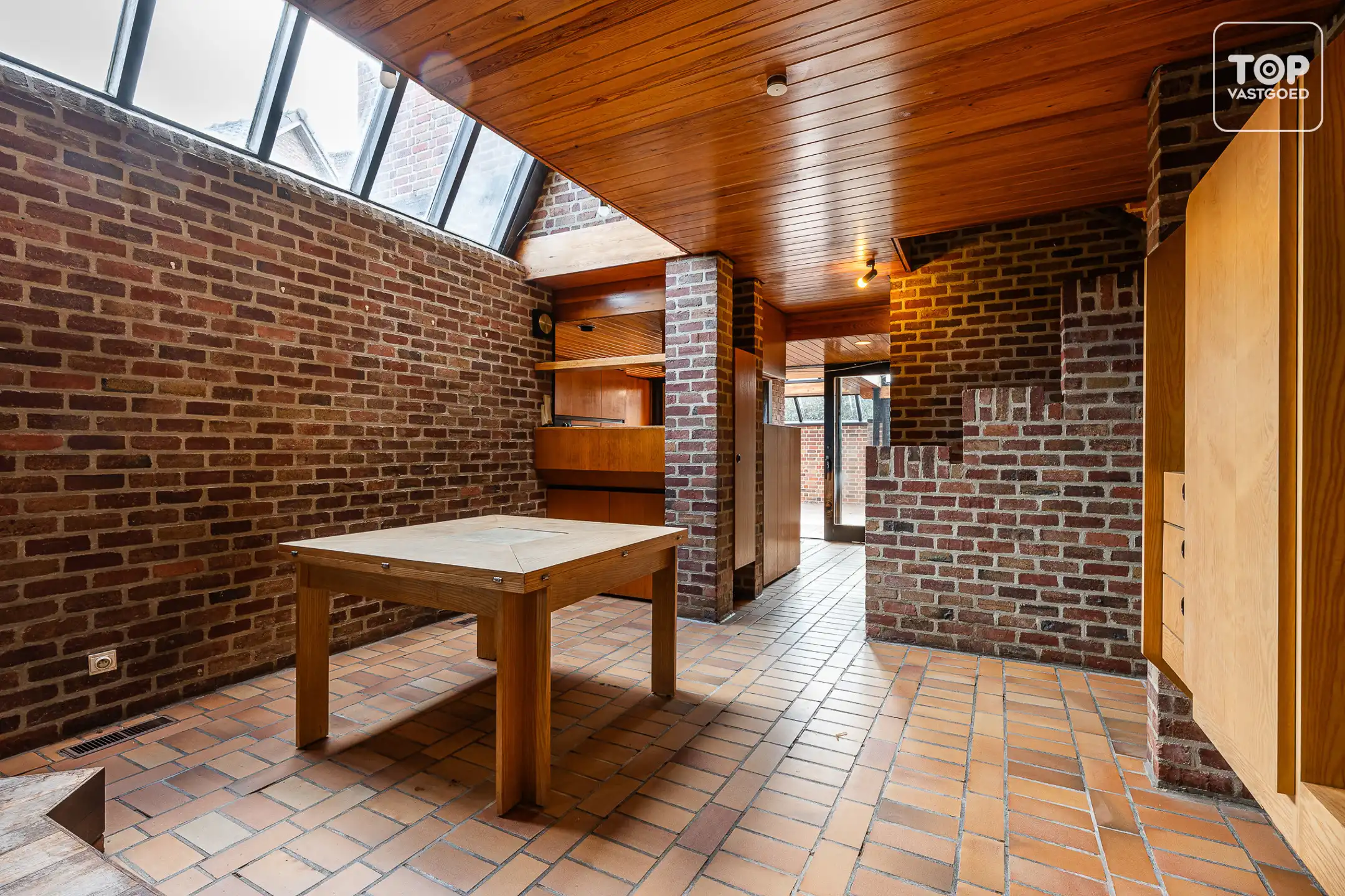 Architecturale woning met 4 slaapkamers en dubbele garage foto 7
