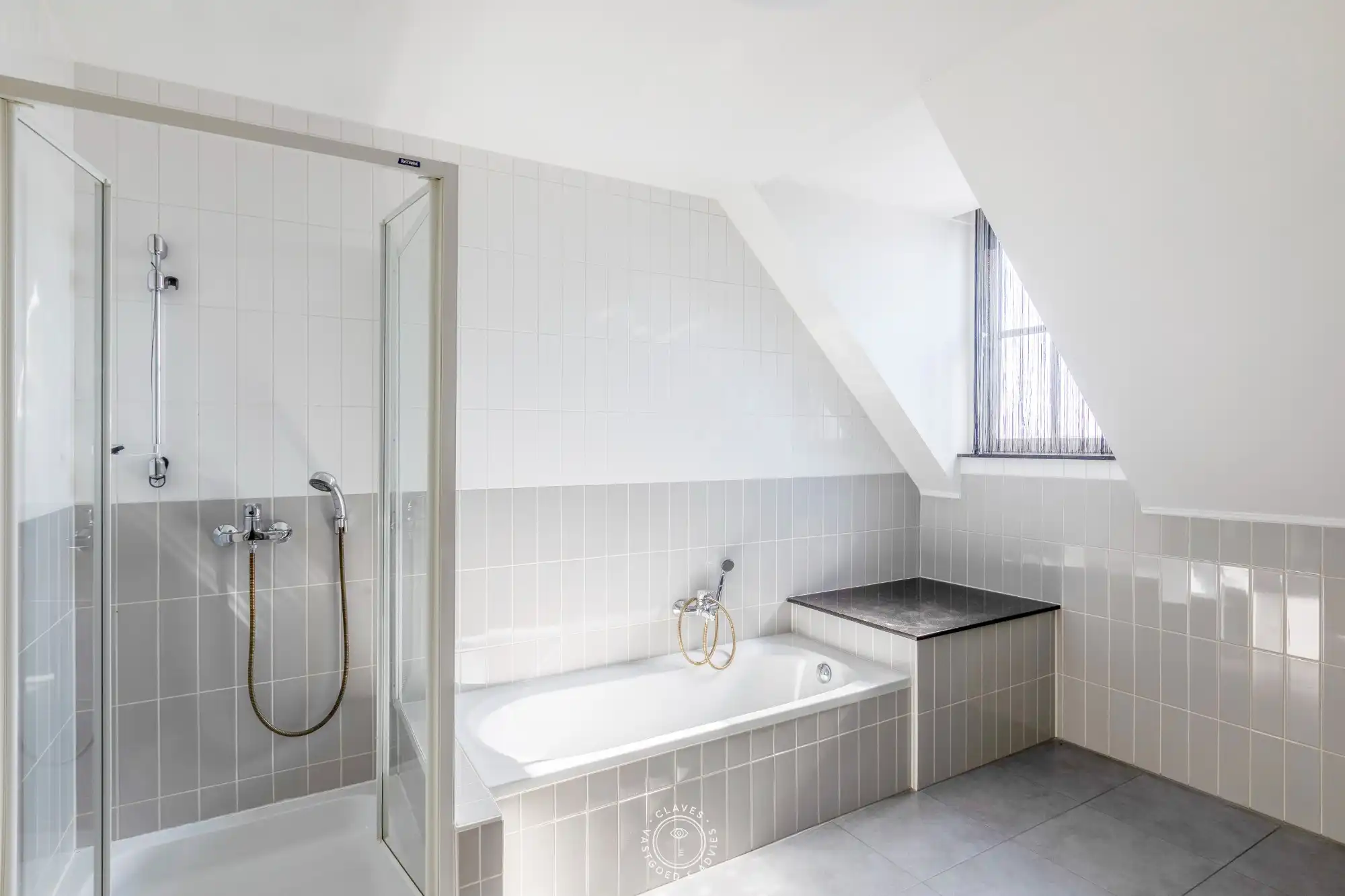 Indrukwekkend duplexappartement met prachtige terrassen foto 18