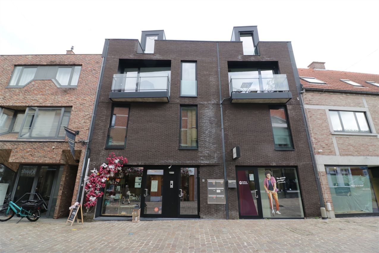 Duplex met 2 slpk., terras en garage temidden centrum foto 29