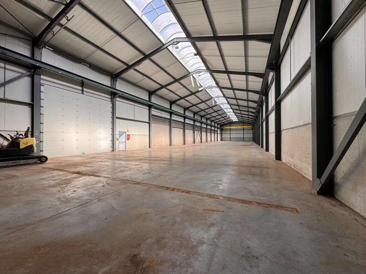 Magazijnruimte van 4.000 m² in Zwevezele foto 12
