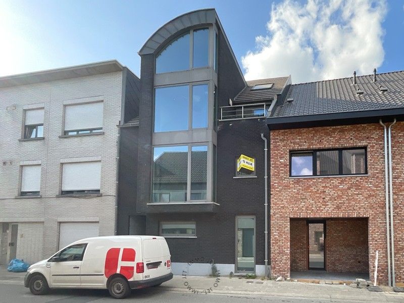 ()=>{if(producerUpdateValueVersion(node),producerAccessed(node),node.value===ERRORED)throw node.error;return node.value} Oude Dorpsstraat 70/101 - 9120 Vrasene