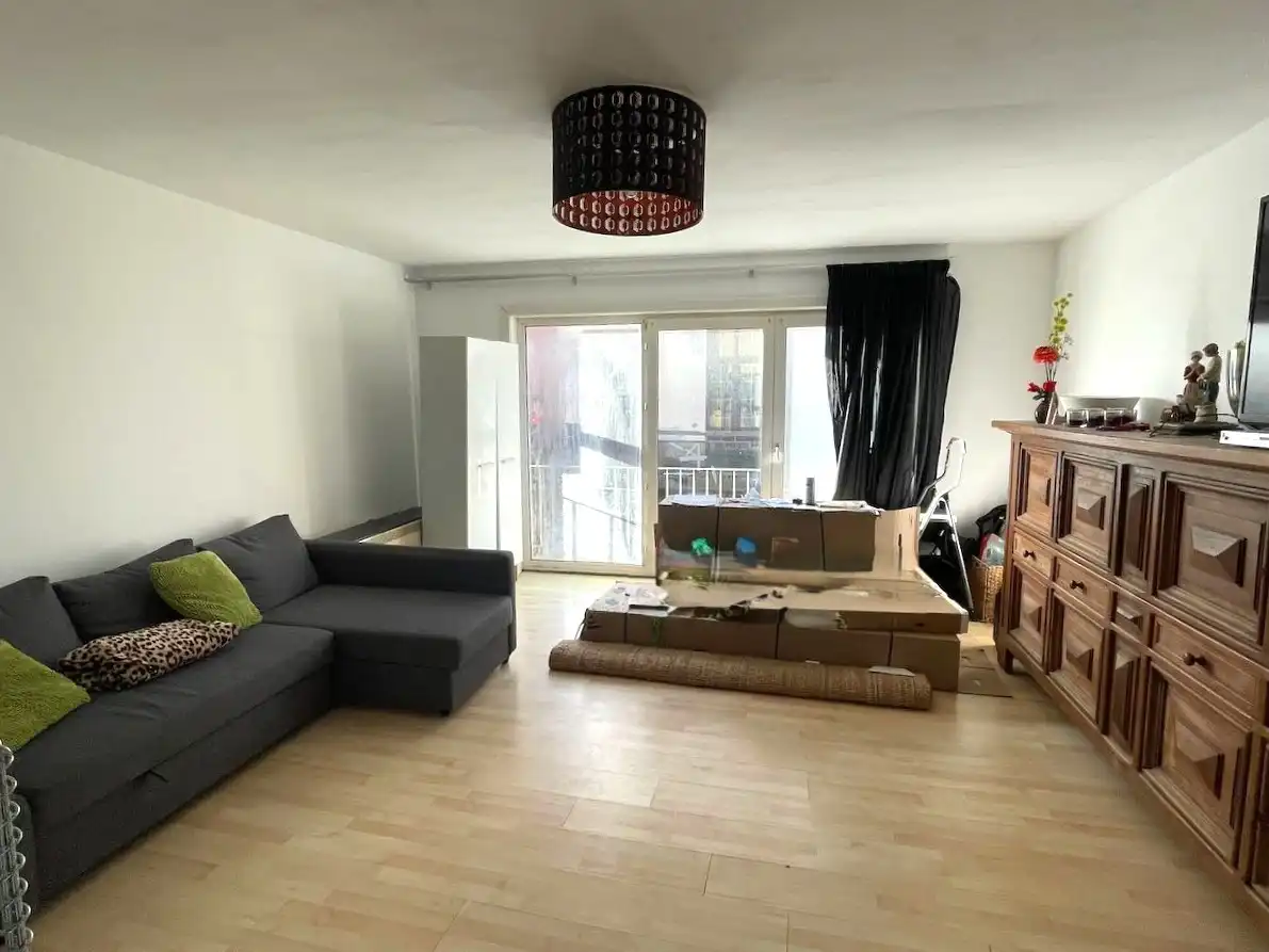 Handelsruimte met ruim, bovenliggend duplex-appartement op toplocatie in Blankenberge foto 6