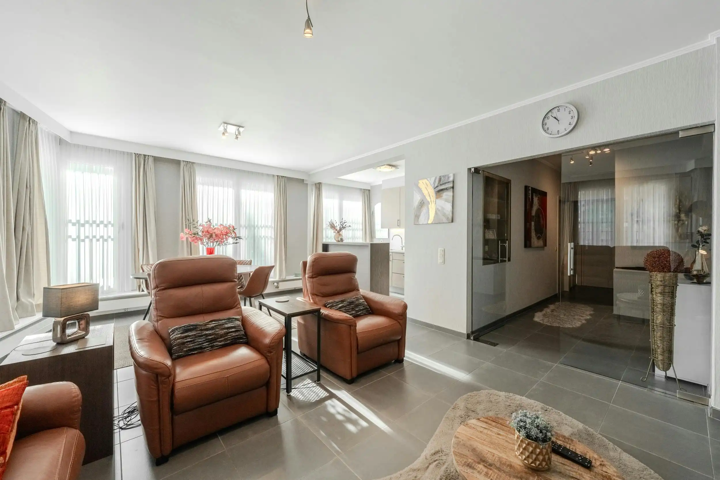 Appartement te koop vlakbij de zeedijk te centrum Oostende foto 11