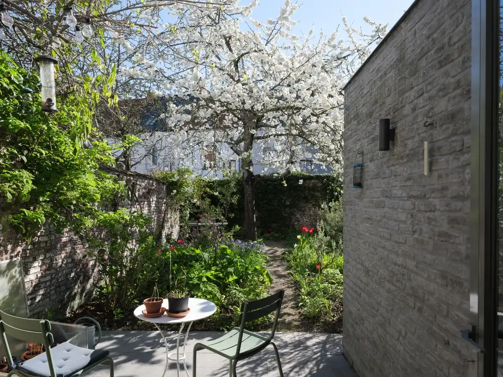 Karaktervolle architectenwoning met 3 slaapkamers en een uitzonderlijke tuin in Ledeberg. foto 8