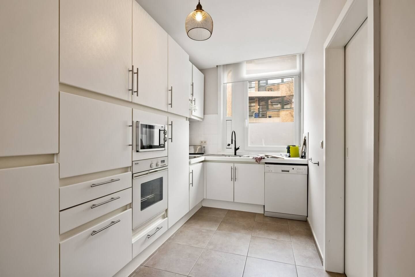 Instapklare en vergunde vakantiewoning in hartje Nieuwpoort-stad op 100 m². foto 9