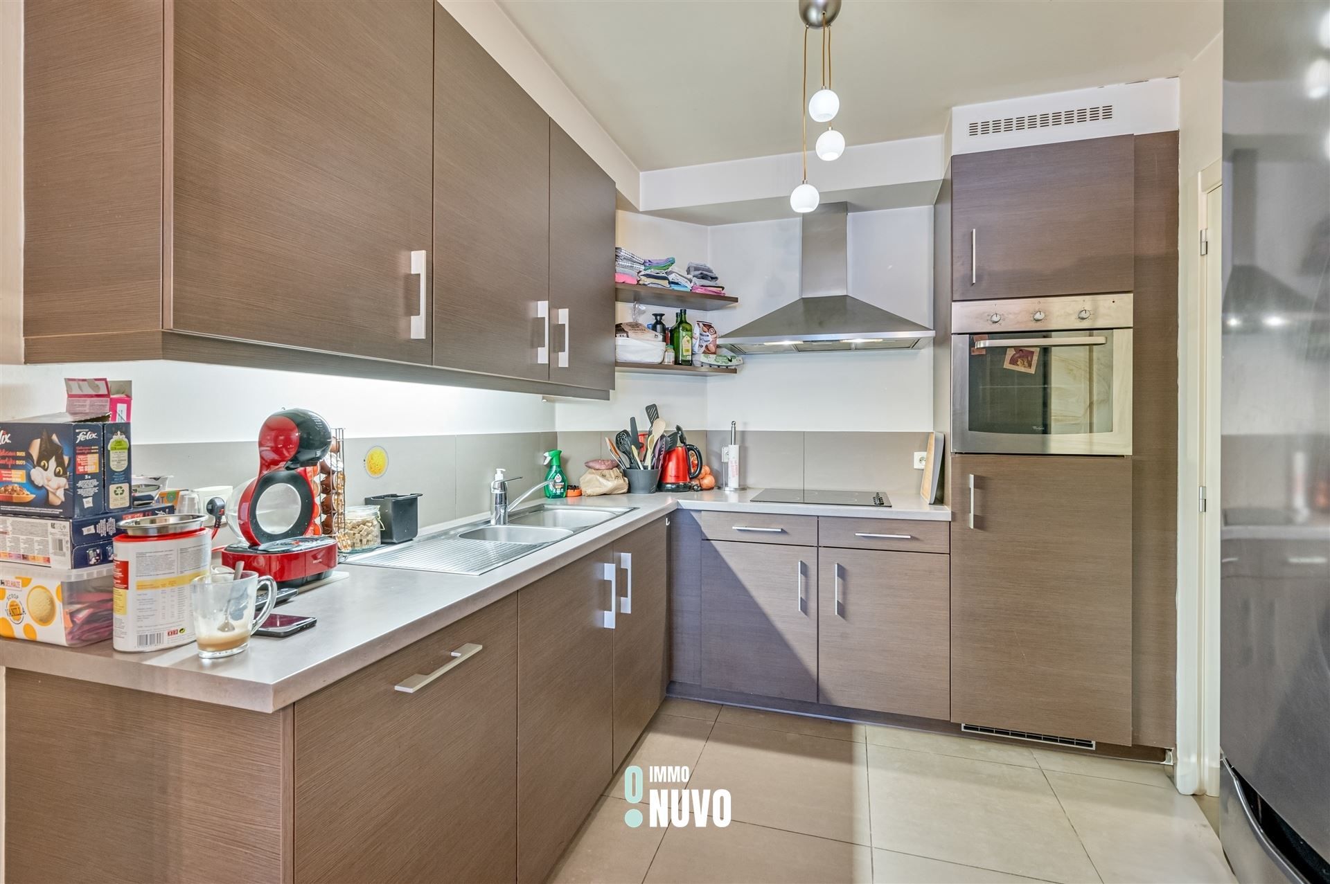 Gelijkvloers instapklaar 2 slaapkamer appartement met garage foto 5