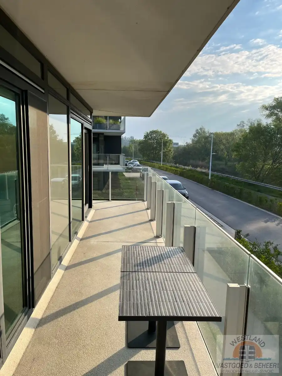Lichtrijk hoekappartement met prachtig uitzicht foto 16