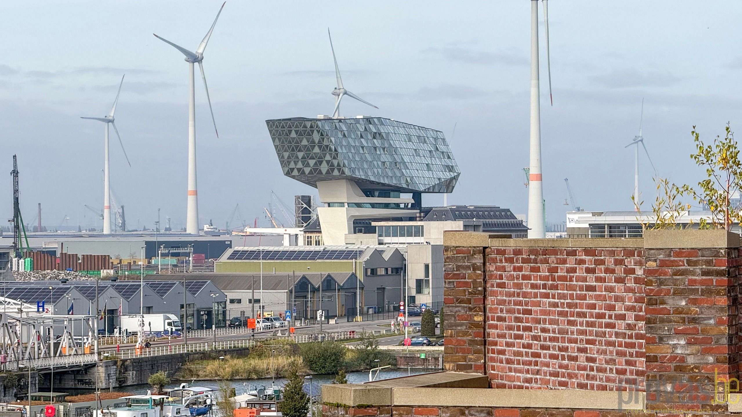 PENTHOUSE MET RIANTE TERASSEN IN CADIXWIJK OP EILANDJE foto 7