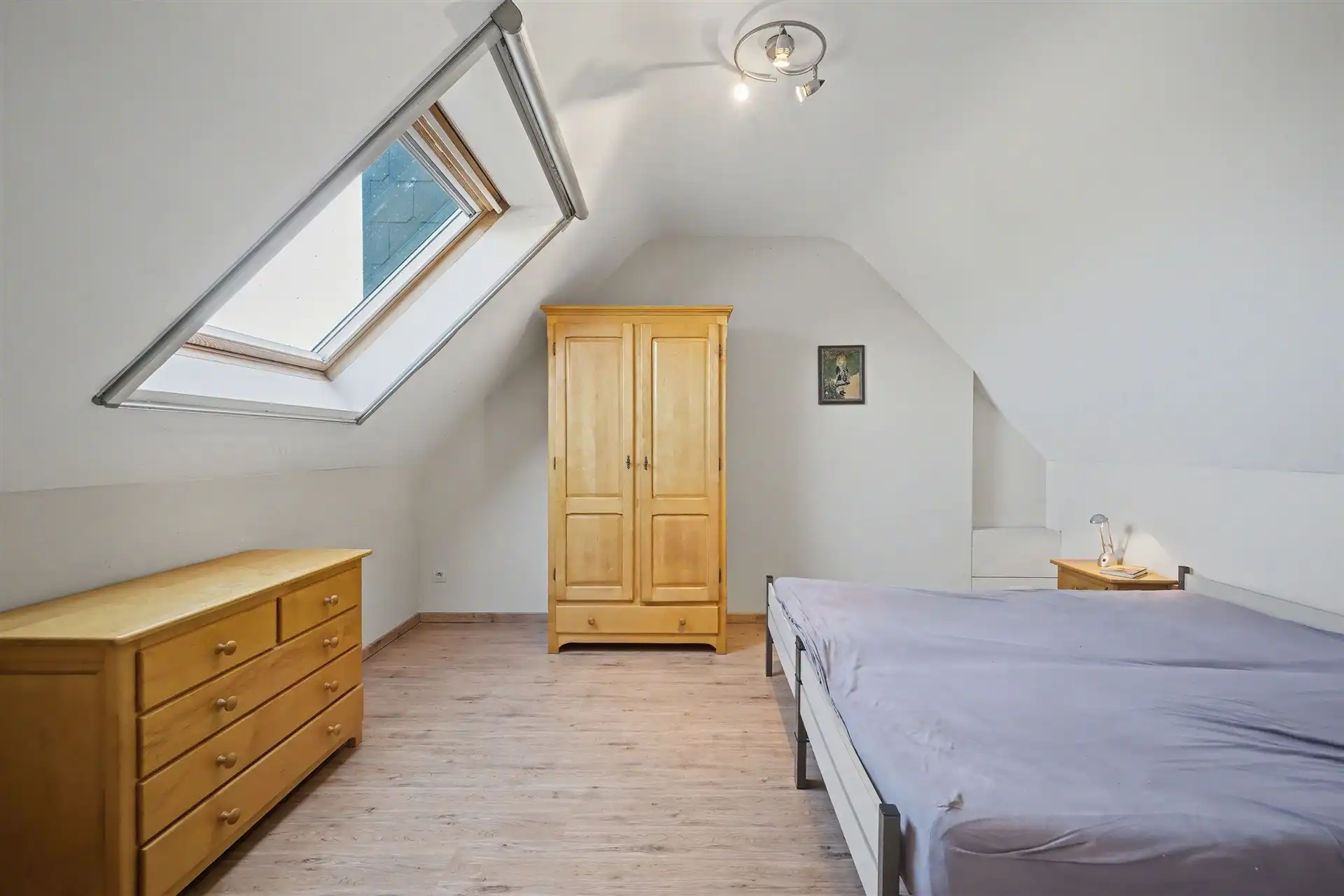 Ruim duplex appartement met 3 slaapkamers & 2 badkamers (128m²) foto 14