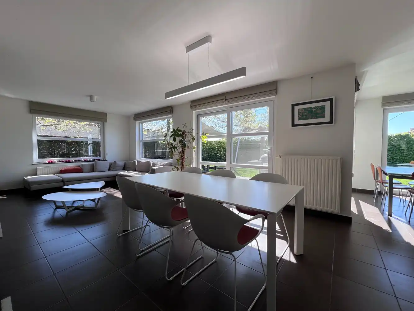 Moderne energiezuinige woning met 5 slaapkamers foto 3