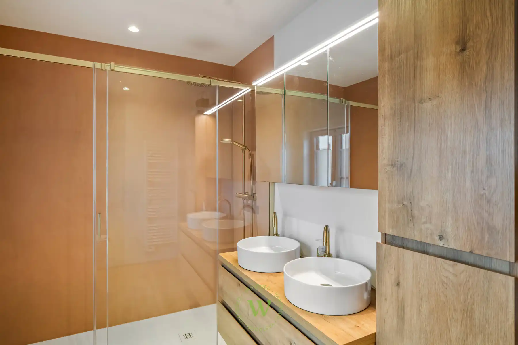 Gerenoveerde gezinswoning met 3 slaapkamers in Sint-Andries foto 14