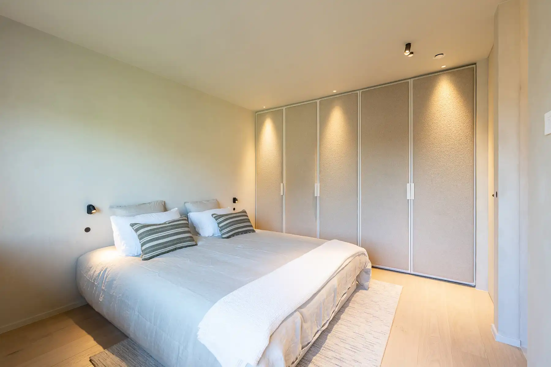 Exclusief: Stijlvolle renovatie op een toplocatie in Duinbergen foto 28