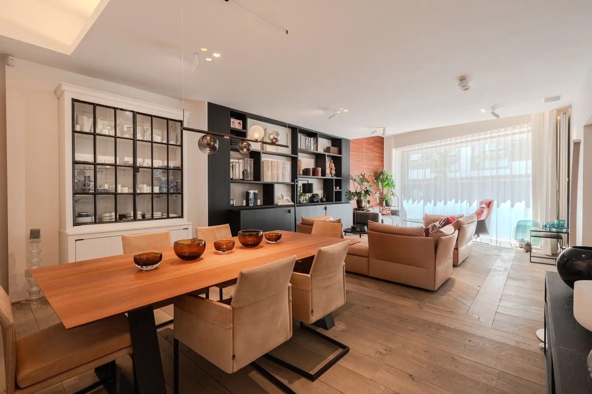 Exclusief en uitzonderlijk lichtrijk designappartement in het hart van Knokke-Zoute foto 7