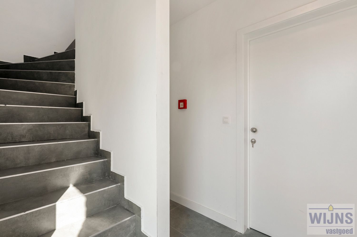 Ruim en lichtrijk appartement op gelijkvloers met tuin! foto 4
