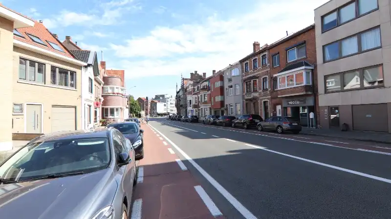 Ruim 3-slaapkamerappartement met 2 terrassen te huur in Sint-Andries Brugge foto 11