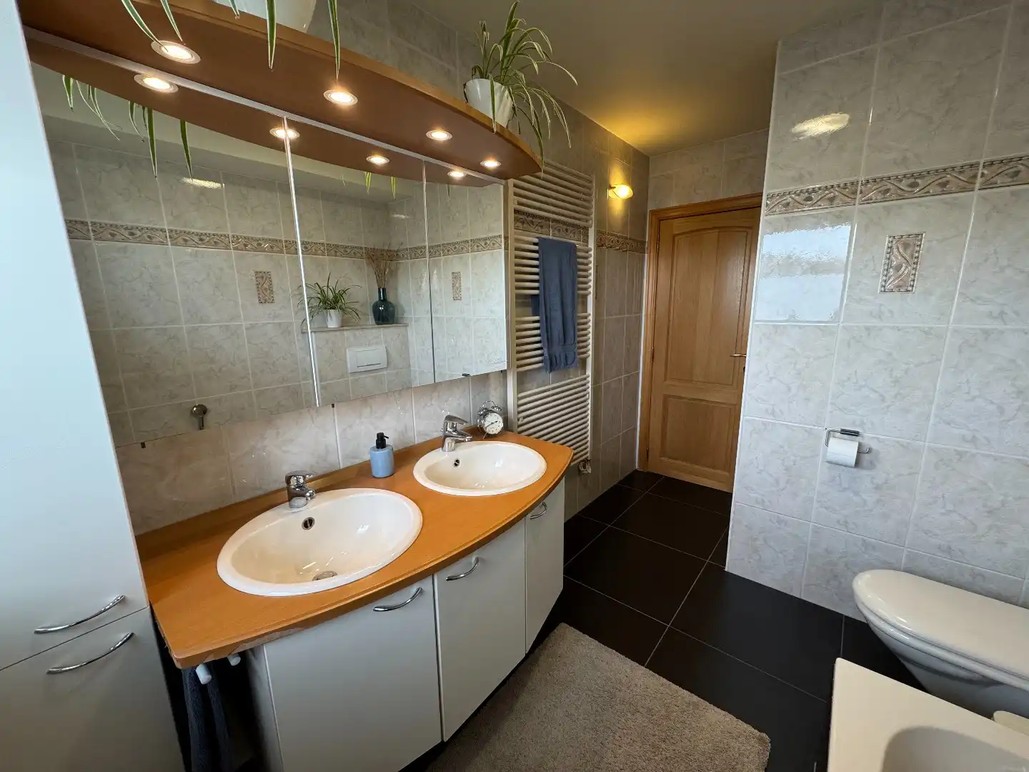 Ruim appartement met zonnig terras - geen lasten foto 7