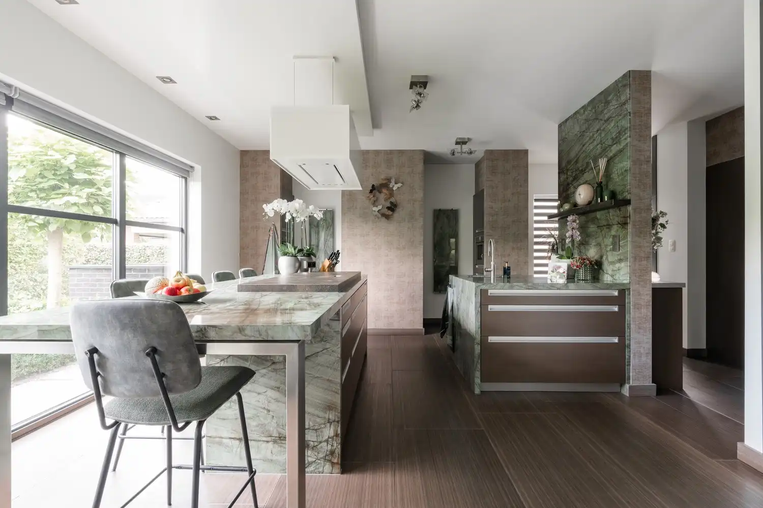 Luxe villa te koop in Neerpelt: moderne architectuur en ruimte in overvloed aan de Beukenlaan. Ideaal voor uw gezin! foto 9
