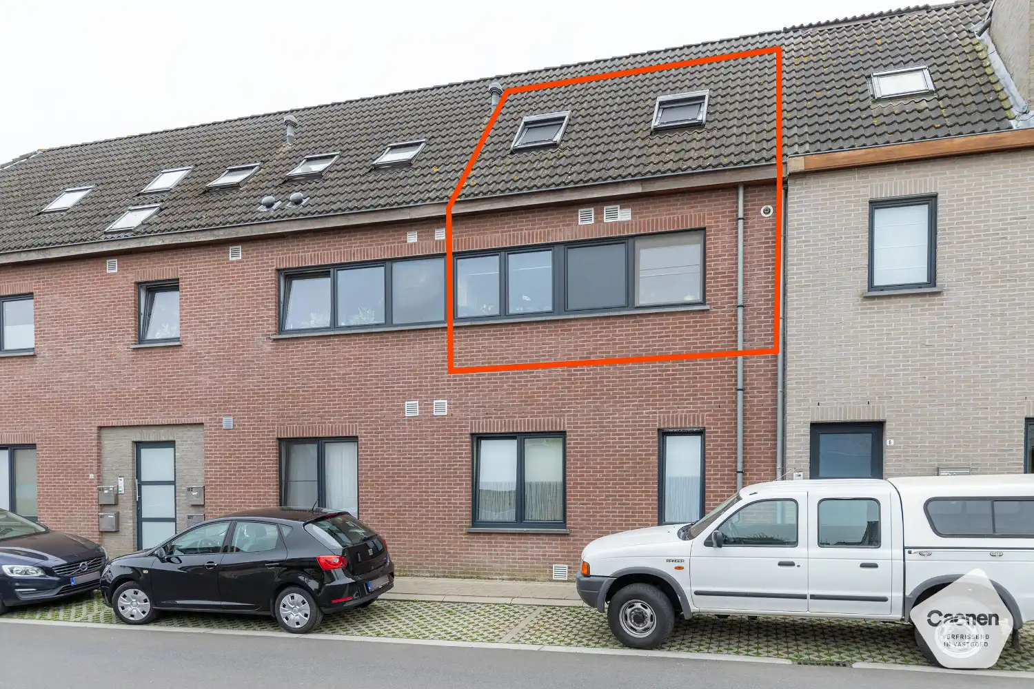 Modern duplexappartement met 3 slaapkamers , staanplaats en ruim zonnig terras! foto 14