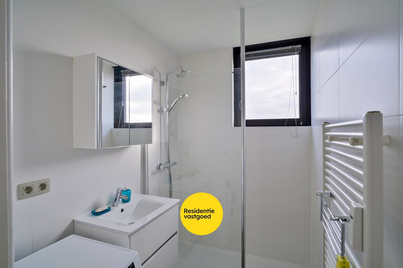 Appartement met 2 slaapkamers en zeezicht te Bredene foto 17