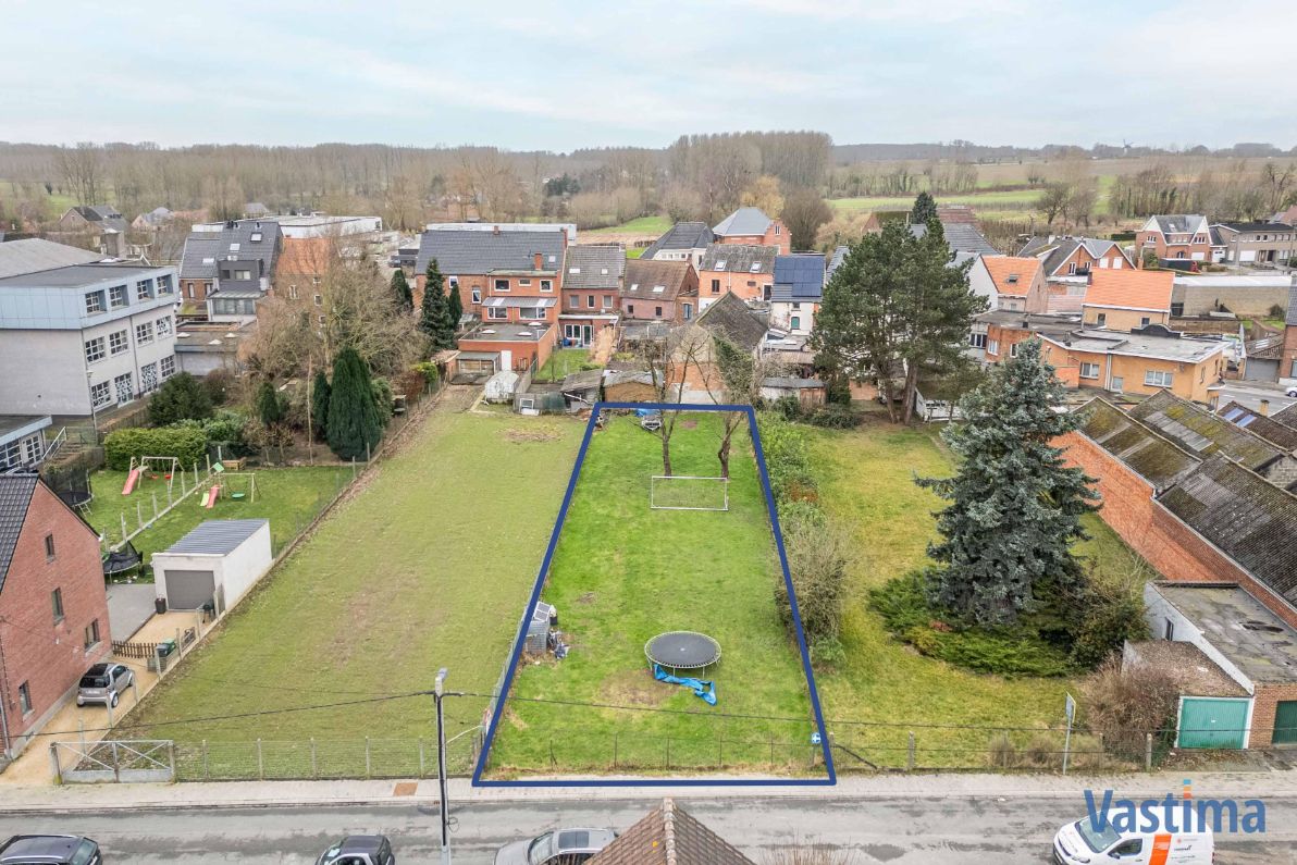 Zuidwest georiënteerde bouwgrond in éénrichtingsstraat foto 3