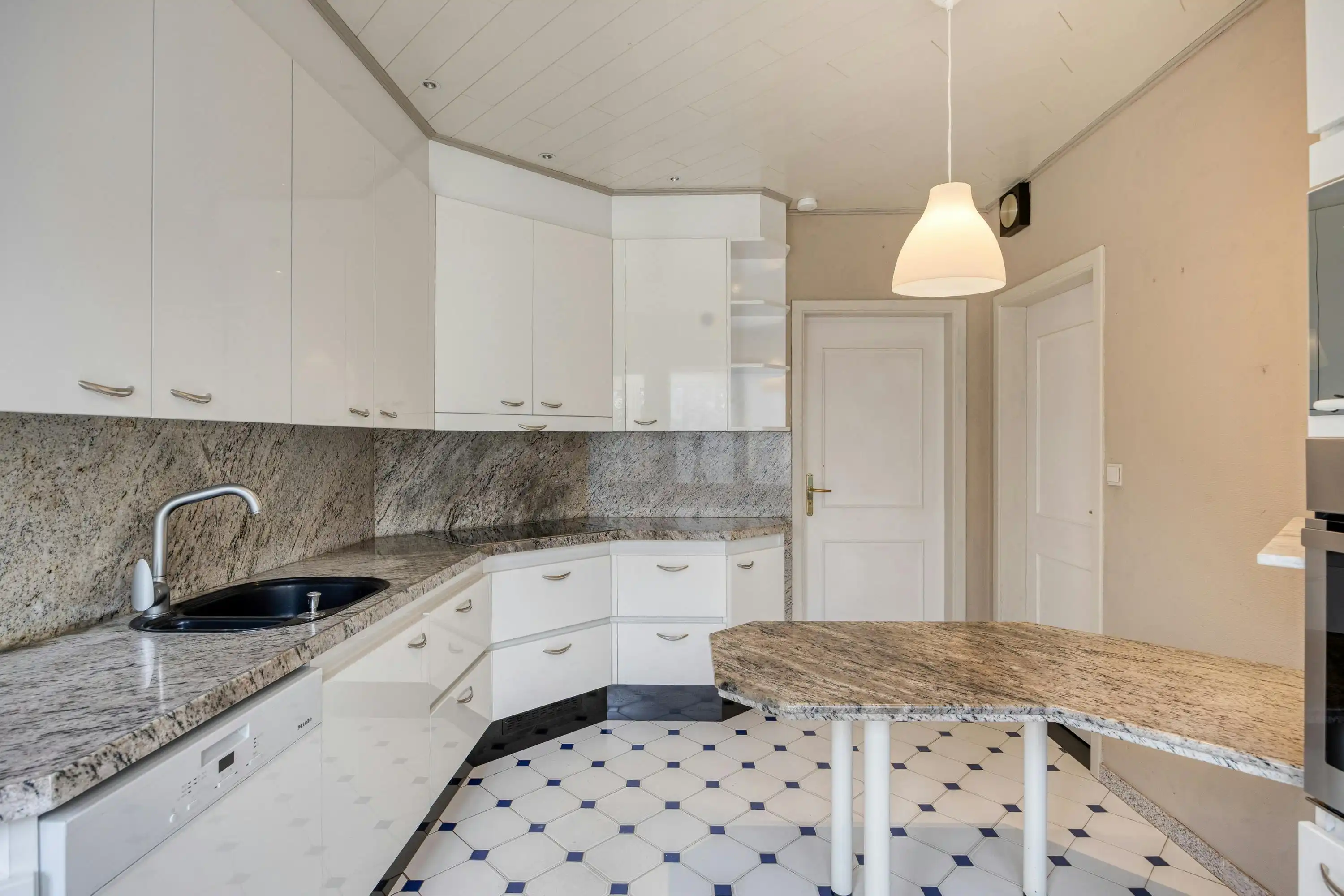 Laagbouwwoning in Heide-Kalmthout met 3 slaapkamers foto 9