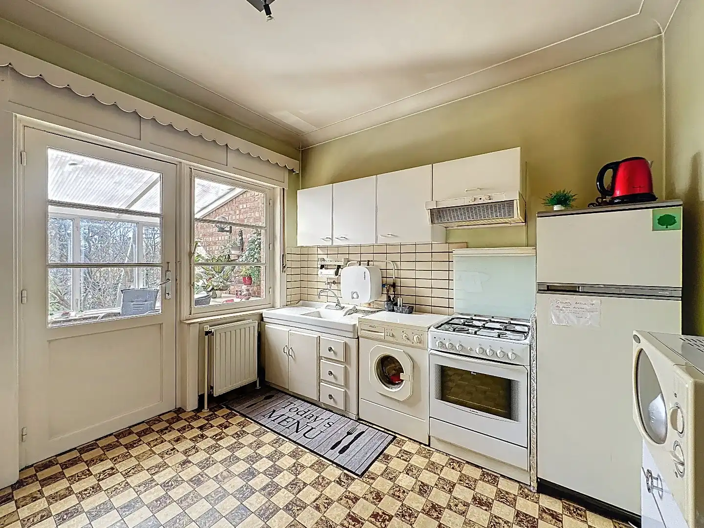 Te renoveren woning op top locatie! foto 8