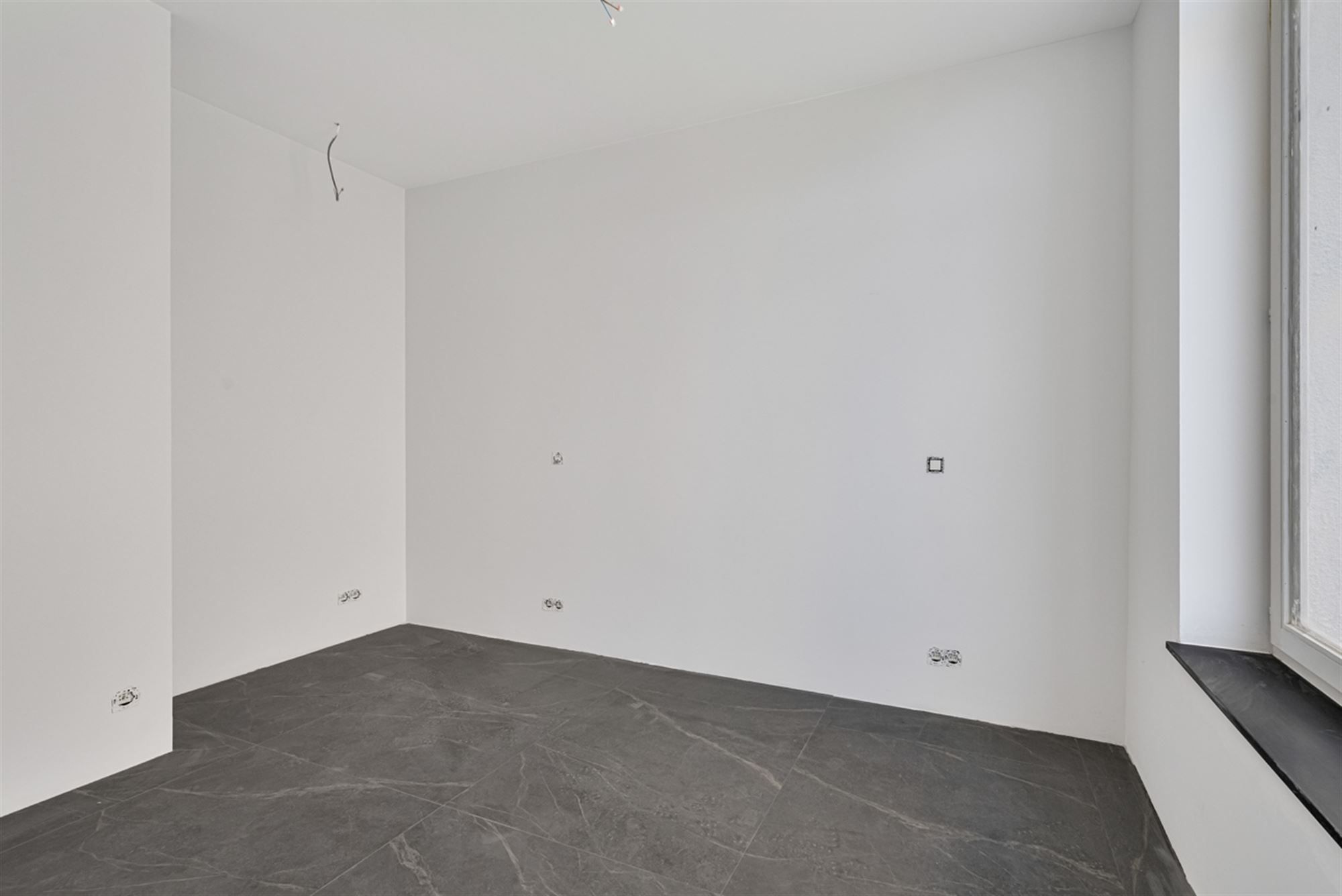 Nieuwbouw appartement op het Vredeplein onder registratierechten!  foto 14