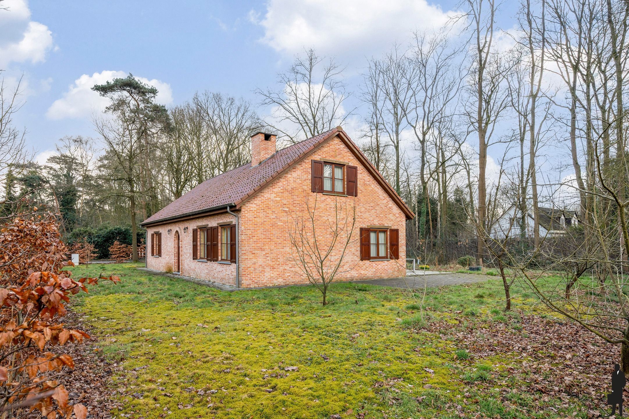 Op zéér gegeerde locatie gelegen villa op een perceel van ca. 982 m²! foto 20