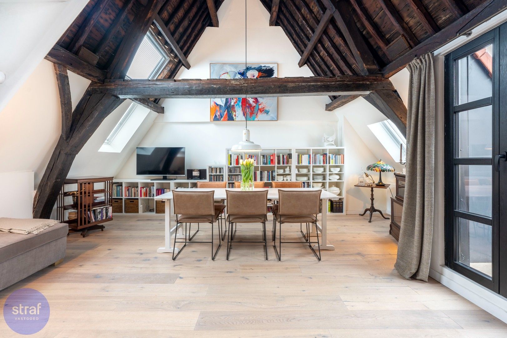 Luxe appartement met EPC A in Centrum Antwerpen foto {{pictureIndex}}