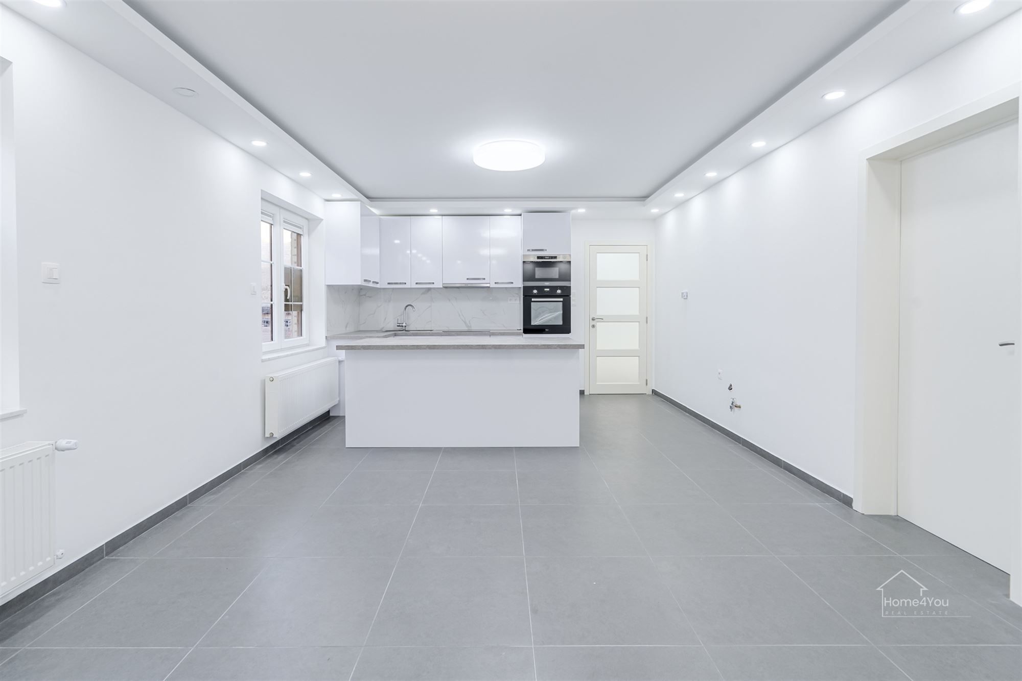 Volledig vernieuwd GLV appartement, terras en 2 slaapkamers  foto 5