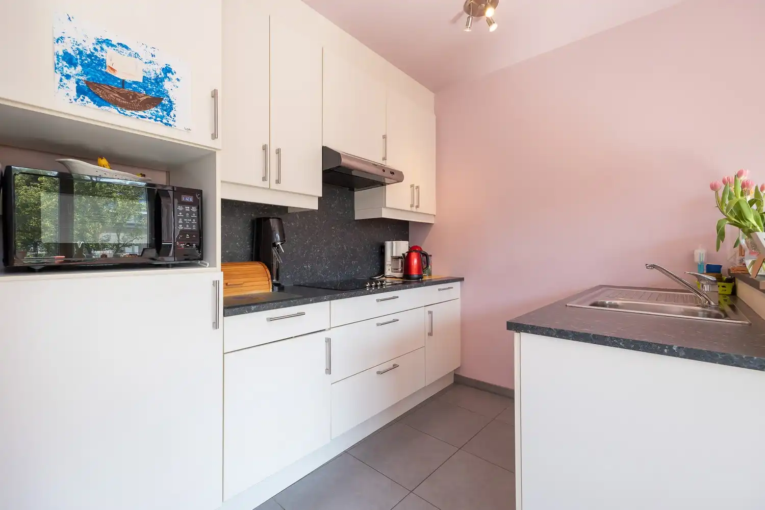 MATCHED - Centraal gelegen 1-slaapkamerappartement op eerste verdieping van een klein gebouw foto 7