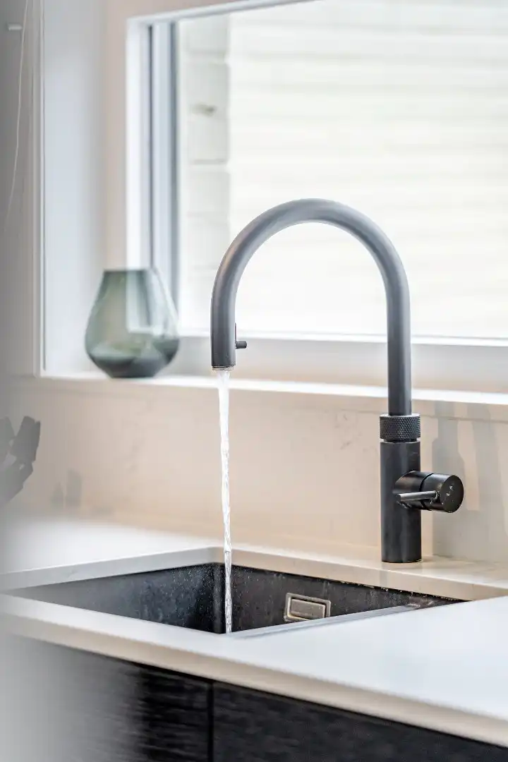 Instapklare gezinswoning met bijgebouw foto 10
