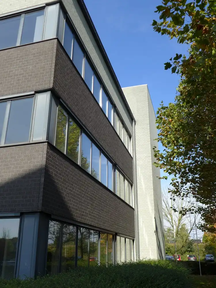 1.786 m² kantoren met 54p foto 35