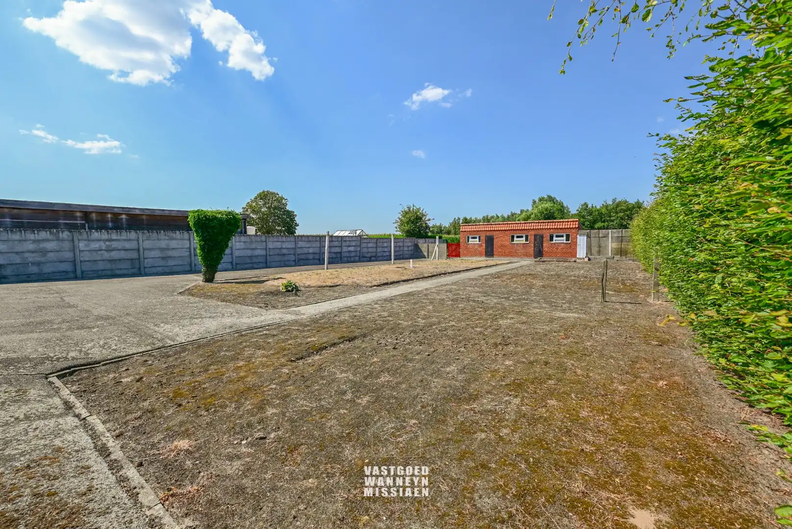 Te renoveren gelijkvloerse woning met  3slpk, garage, tuin op 1290m2 foto 28