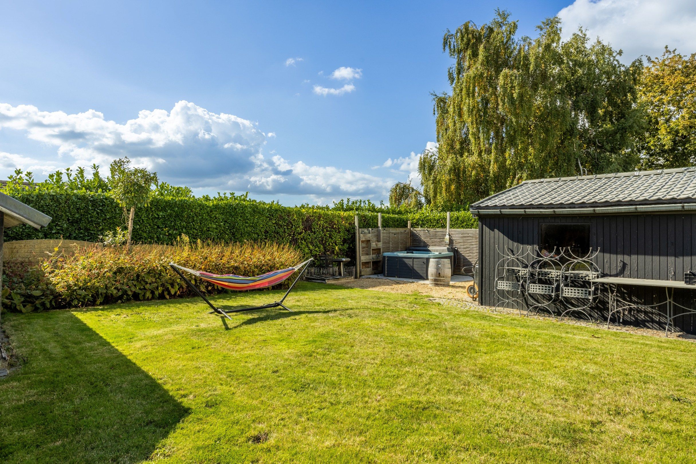 GELIJKVLOERSE WONING OP 810 M² foto 14