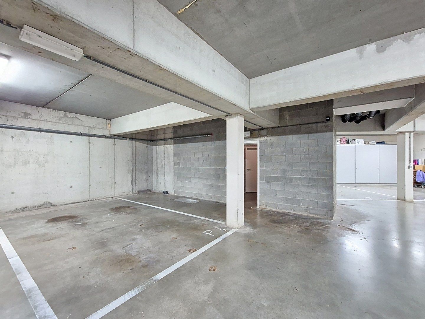 Gelijkvloersappartement met 2 slaapkamers en 2 autostandplaatsen foto 19