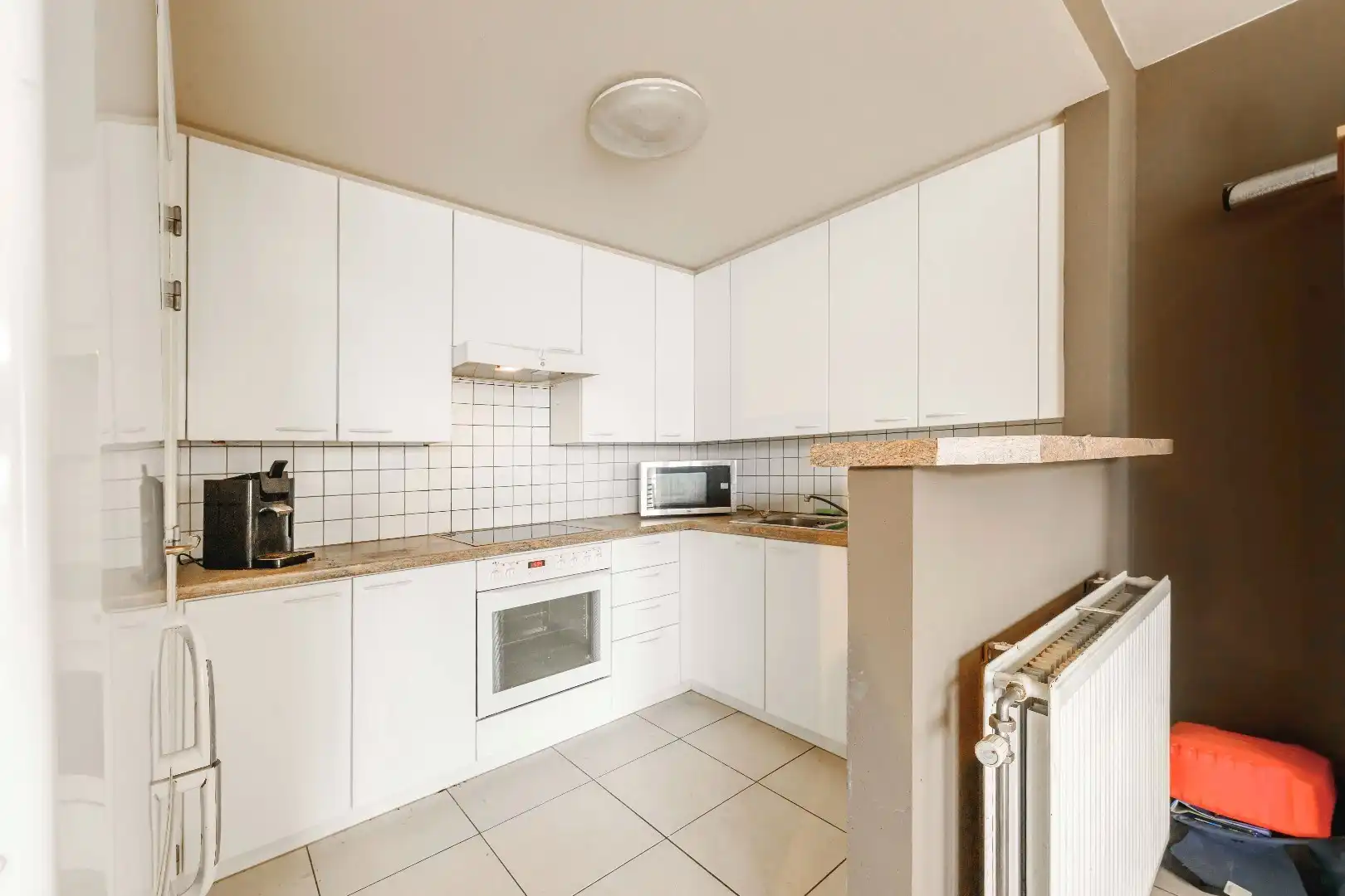 PRACHTIG GELEGEN APPARTEMENT MET GARAGE IN HARTJE KANEGEM | 2 SLPKS foto 7