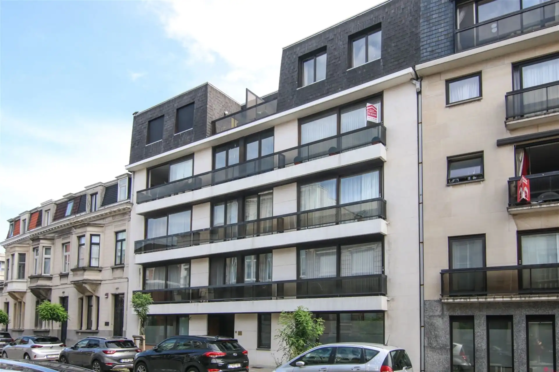 Appartement op goede ligging foto {{pictureIndex}}