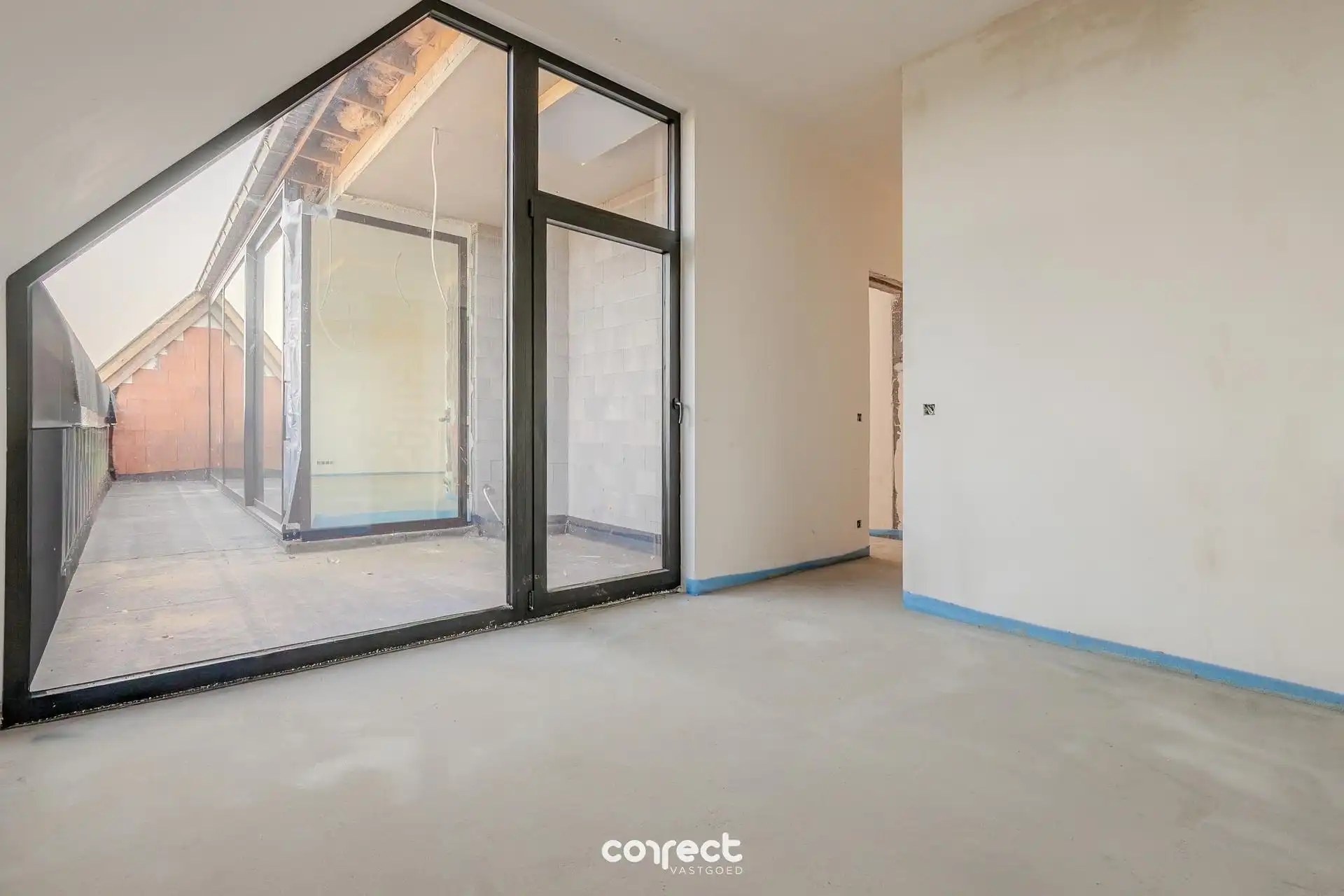 Prachtig en ruim appartement met mooi zongericht terras op de tweede verdieping, 2 slaapkamers waarvan één met annex bureelruimte. foto 10