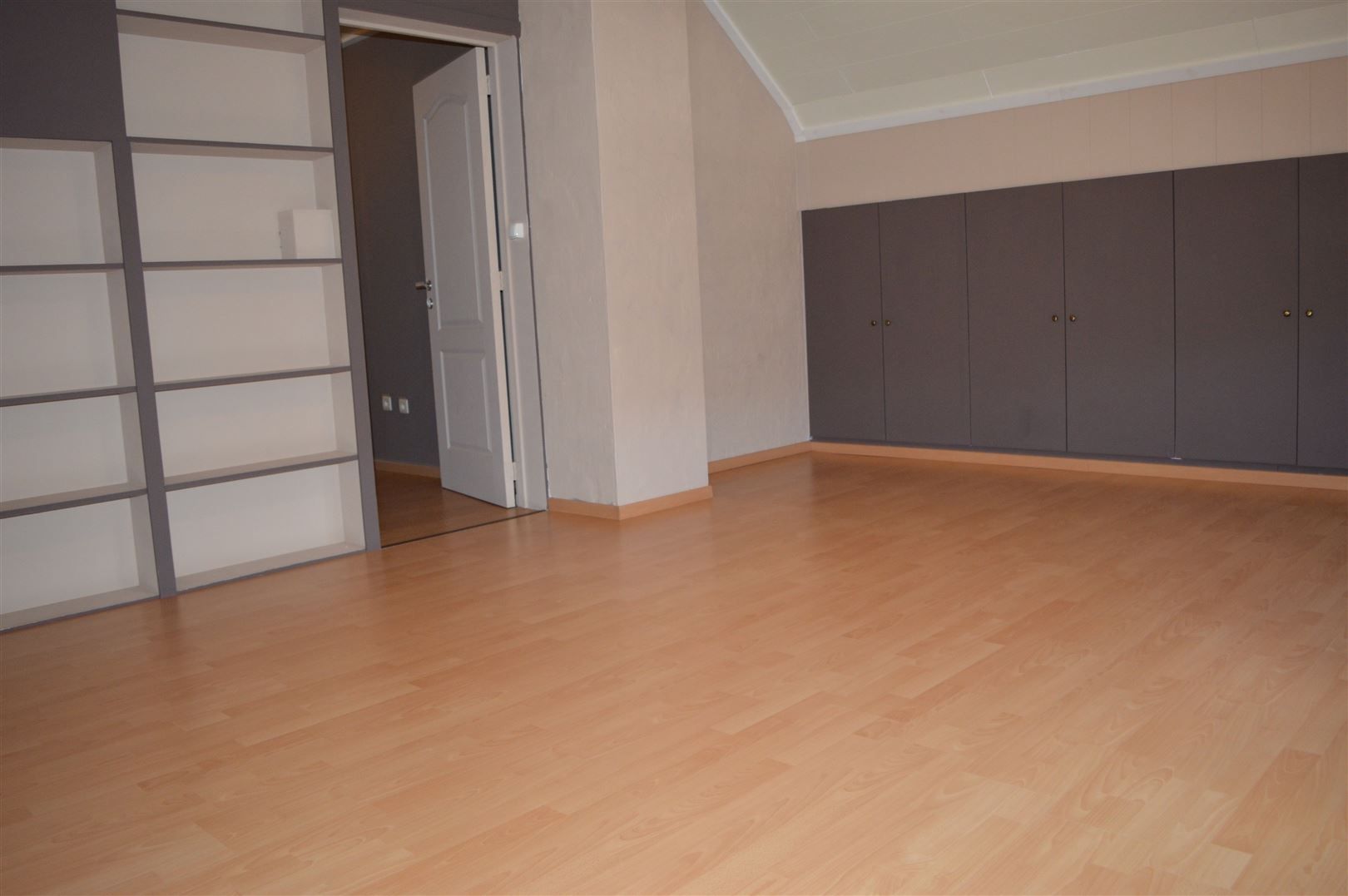 TE HUUR: vrijstaande woning met 4 slaapkamers gelegen te Houthalen-Helchteren! foto 18